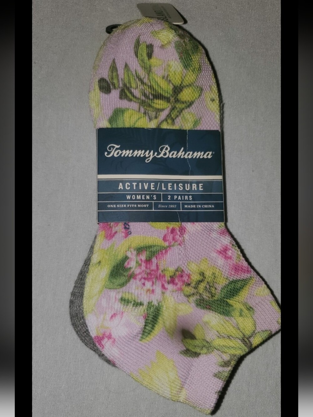 Tommy Bahama Socks Women's Socks 2 Pack Active Socks Grey Socks Floral Socks New